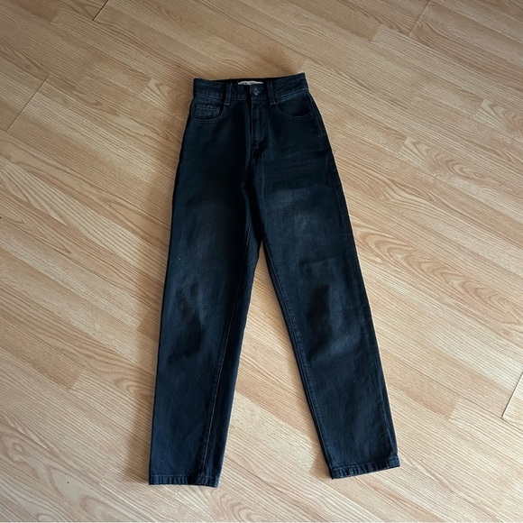 Zara Dark Wash High Rise Mom Jeans Women’s 0 - Picture 1 of 13